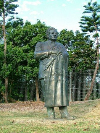 Djibaou_statue