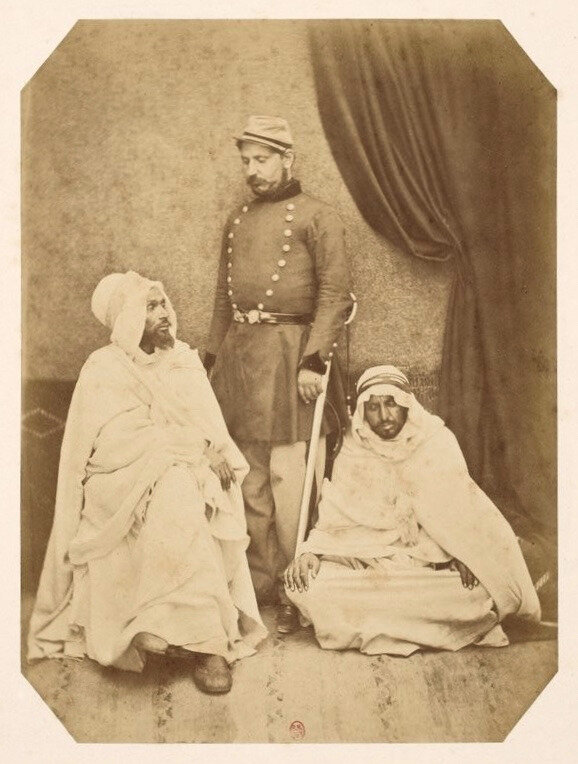 Caïds_et_interprète_Bureau_arabe,_Tlemcen