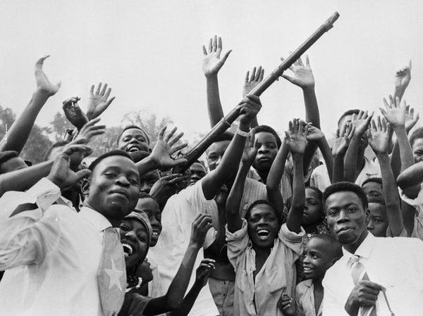 547634_congolese-shown-celebrating-independenc