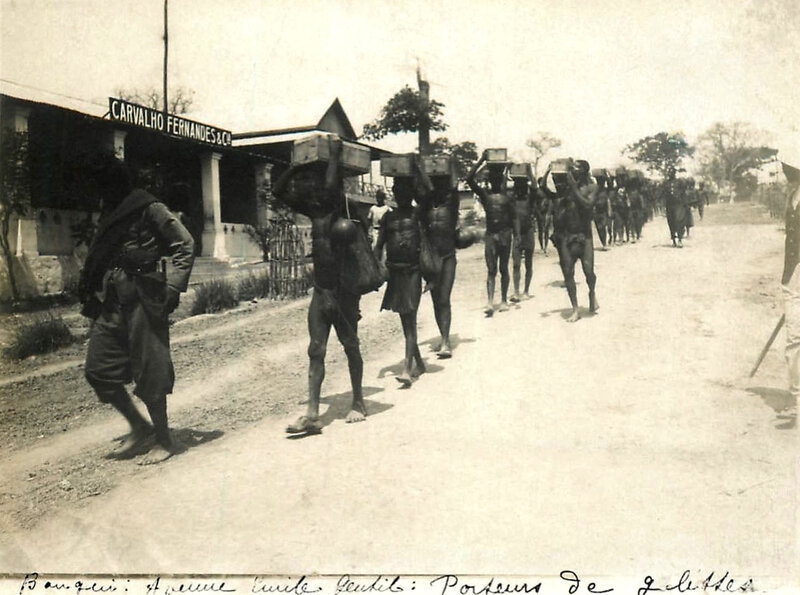 porteurs à Bangui