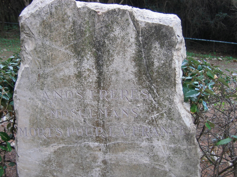 Stèle 2